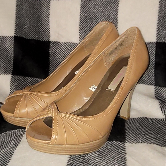 Womens xhiliration heels shoes in tan with open toe size 8.5 - Picture 4 of 8